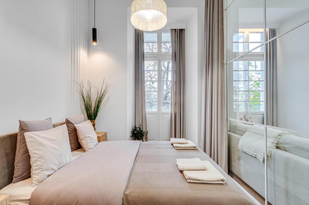 Apartament Riverside View - Parking Free ヴロツワフ エクステリア 写真