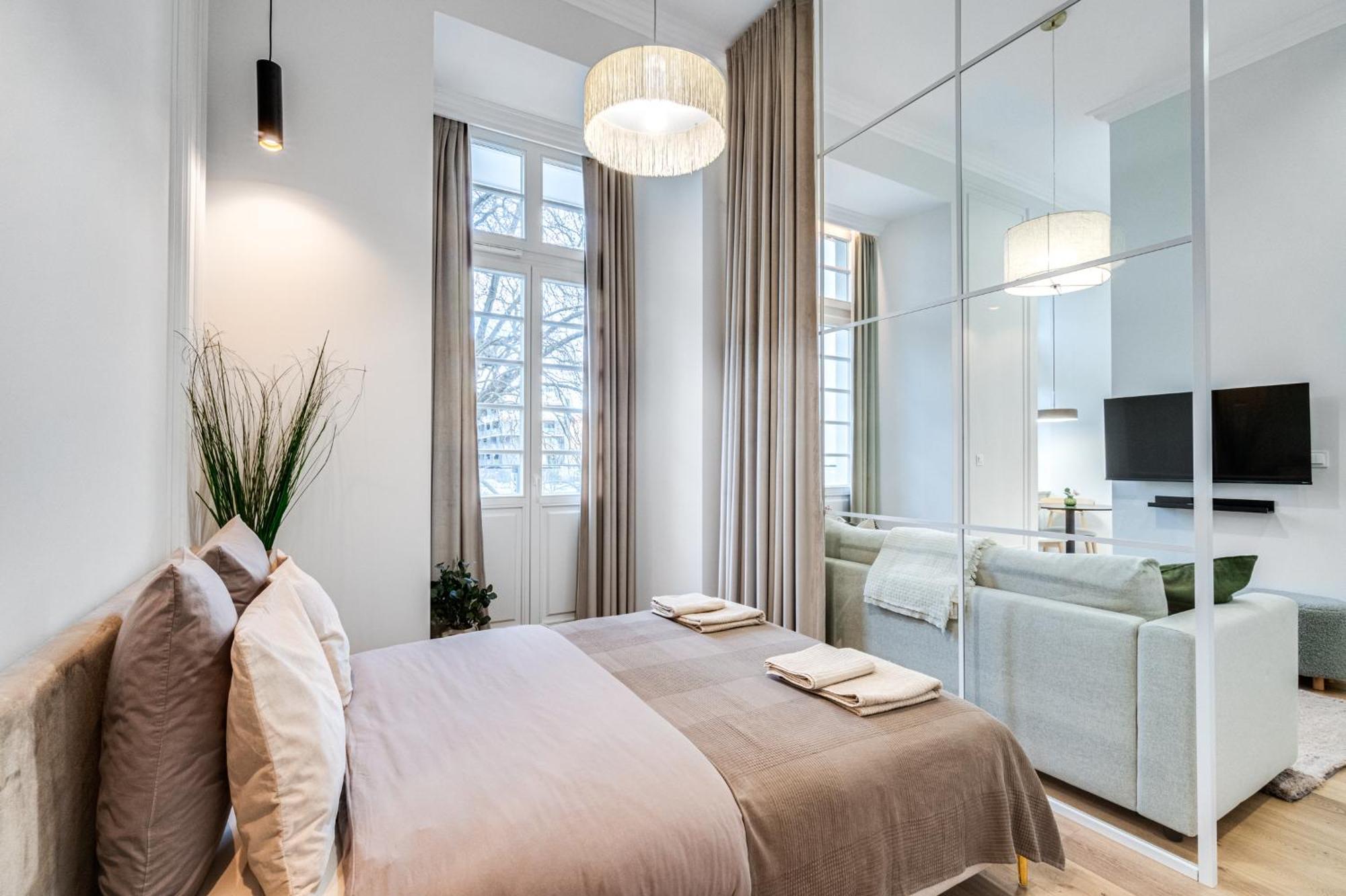 Apartament Riverside View - Parking Free ヴロツワフ エクステリア 写真